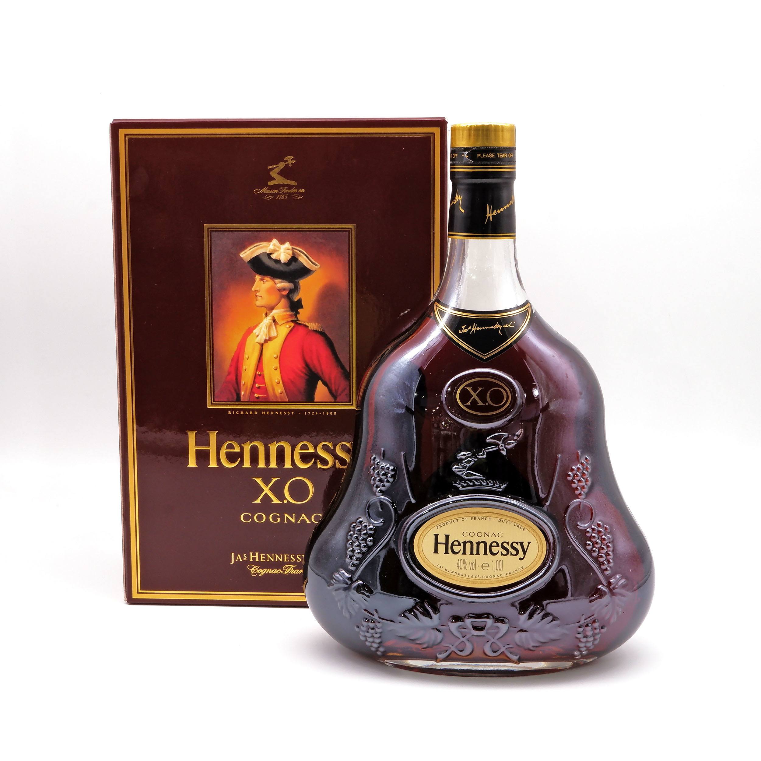 Хеннесси хо 0.5 оригинал. Коньяк XO. Hennessy XO. Армянский коньяк Хо. Армянский коньяк XO Cognac aged 10 years XO Brandy.