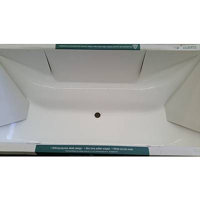 Caroma Cube 1700mm Island Bath Tub - New - RRP $650.00