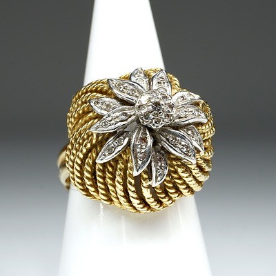 18ct Yellow and White Gold Ring with Diamond Set White Gold Flower on a Twisted Wire Dome, Circa 1970s 11.8g