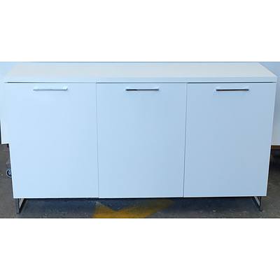 KD Furniture Three Door Gloss White Hall Storage Cabinet With Chrome Feet and Handles