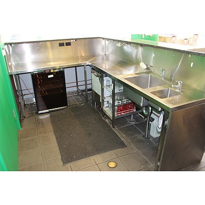 Stainless Steel Corner Bench With Sink and Bar Top