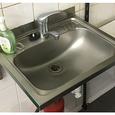Stainless Steel Hand Washing Sink and Mixer Tap