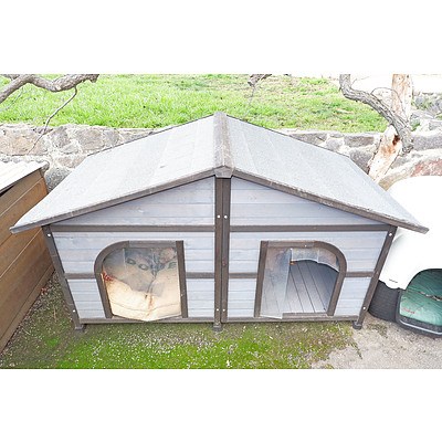 Dual Dog Kennel with Shingle Style Roof