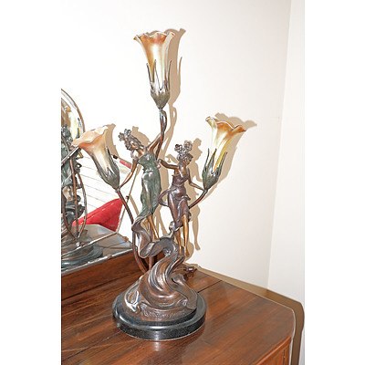 Bronzed Metal Art Nouveau Tulip Lamp
