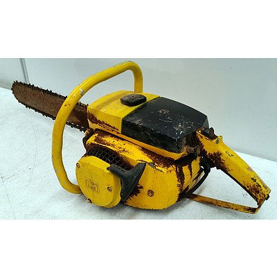 MCCULLOCH 1-60 Vintage Chainsaw