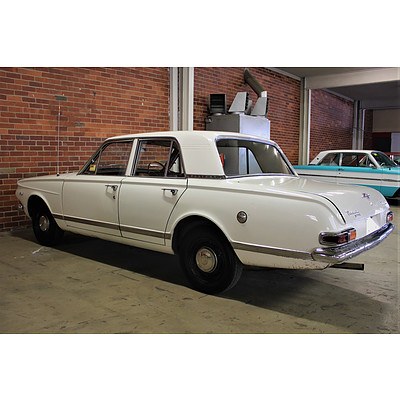 01/1964 Chrysler Valiant AP5 Regal 4dr Sedan White 3.7L