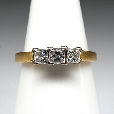 18ct Yellow and White Gold Diamond Ring, 3.2g