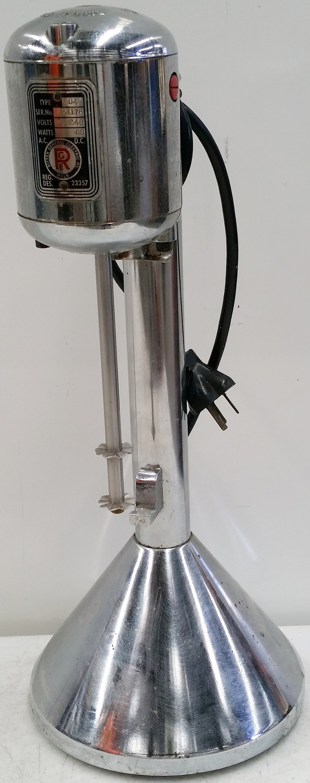 Sold at Auction: Vintage Milkshake Machine - made by Ritter General  Electric, enamelled cast iron base with chromed finish, clean example in  working order, comes with later cup.