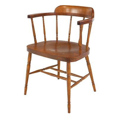 Set of Six Vintage Beech Spindleback Chairs Labelled J Richardson (6)