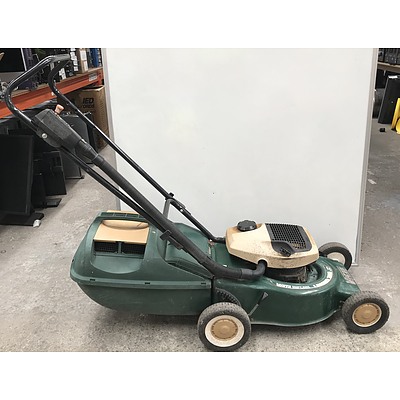 Victa Legend 2000 Limited Edition Lawn Mower
