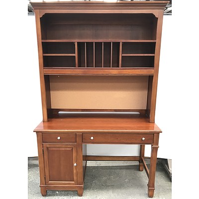 Drexel Heritage Writing Desk with Hutch