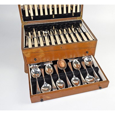 Extensive Viner's Sheffield Silver Plated And Faux Ivory Flatware Service For Twelve In Oak Canteen