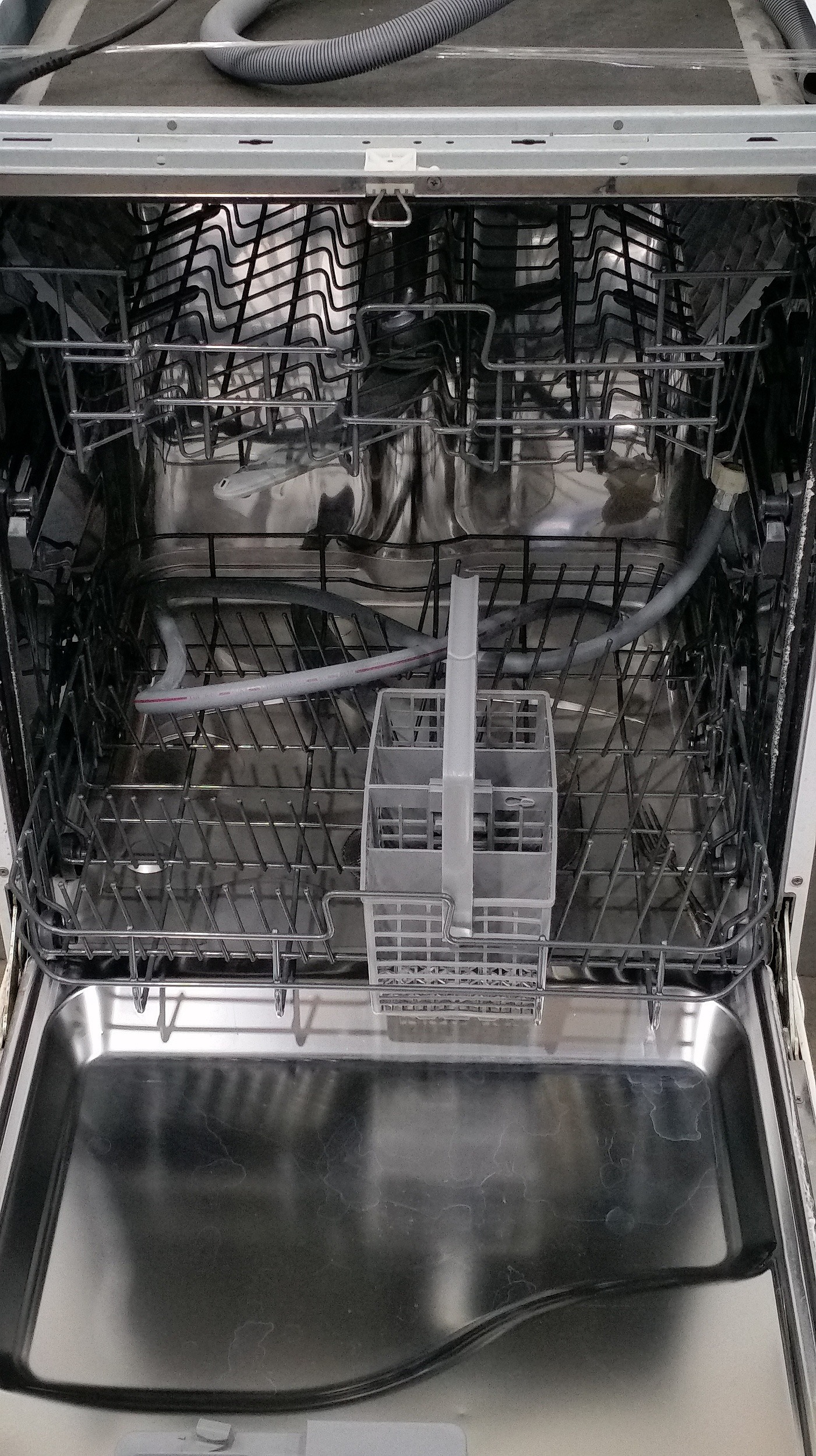 Fisher and Paykel Under Bench Dishwasher Lot 1150848 ALLBIDS