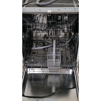 Fisher and Paykel Under Bench Dishwasher