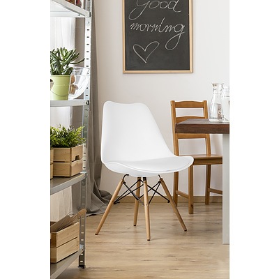 Eames Chair - White Set of 4