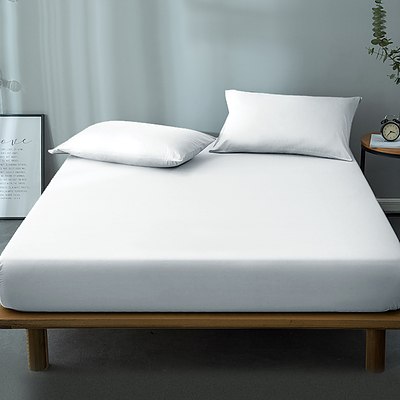 Queen Size Waterproof Bamboo Mattress Protector - Brand New - Free Shipping