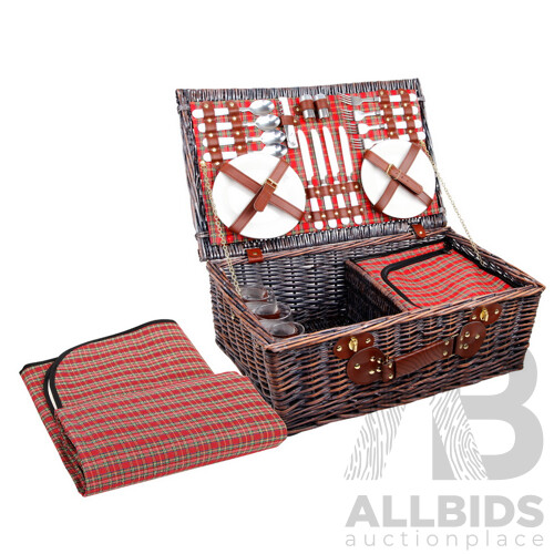 Alfresco 4 Person Picnic Basket Wicker Picnic Set Outdoor Insulated Blanket - Brand New - Free Shipping