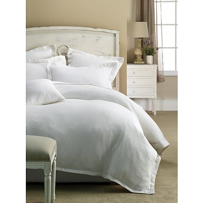 Paris waffle Quilt Cover Set Double - White - Free Shipping - RRP: $179.95